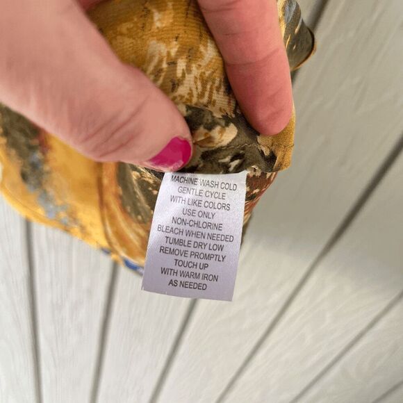 Sunny Leigh Ruffle Blouse Gold Multicolor Painterly Print Size L - Picture 4 of 4